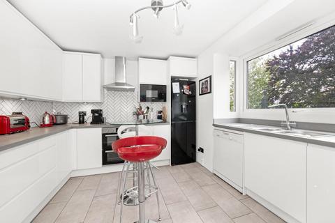 3 bedroom maisonette for sale, College Road, Dulwich, London, SE21