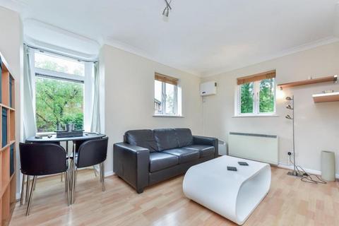 1 bedroom flat for sale, Middleton Drive, London, SE16