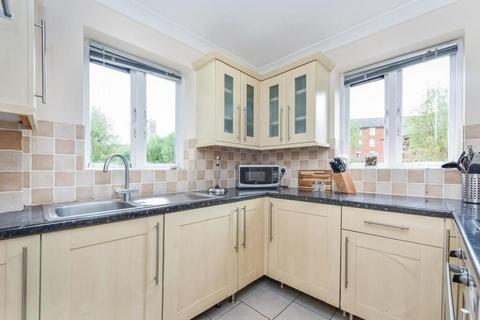 1 bedroom flat for sale, Middleton Drive, London, SE16