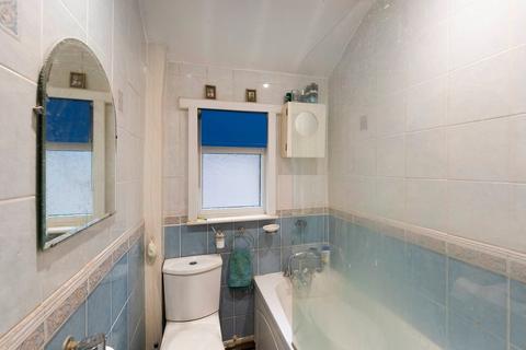 102 Brixham Road, Welling, DA16 1EJ