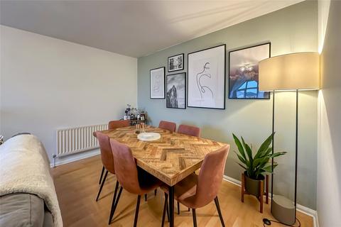 1 bedroom penthouse for sale, Gatcombe Court, Dexter Close, St. Albans, Hertfordshire, AL1