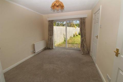 3 bedroom semi-detached house to rent, Ladywell Way, Ponteland