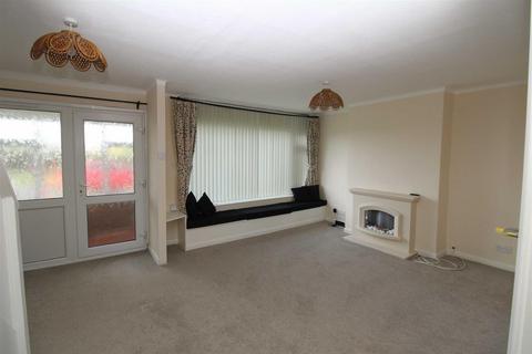 3 bedroom semi-detached house to rent, Ladywell Way, Ponteland