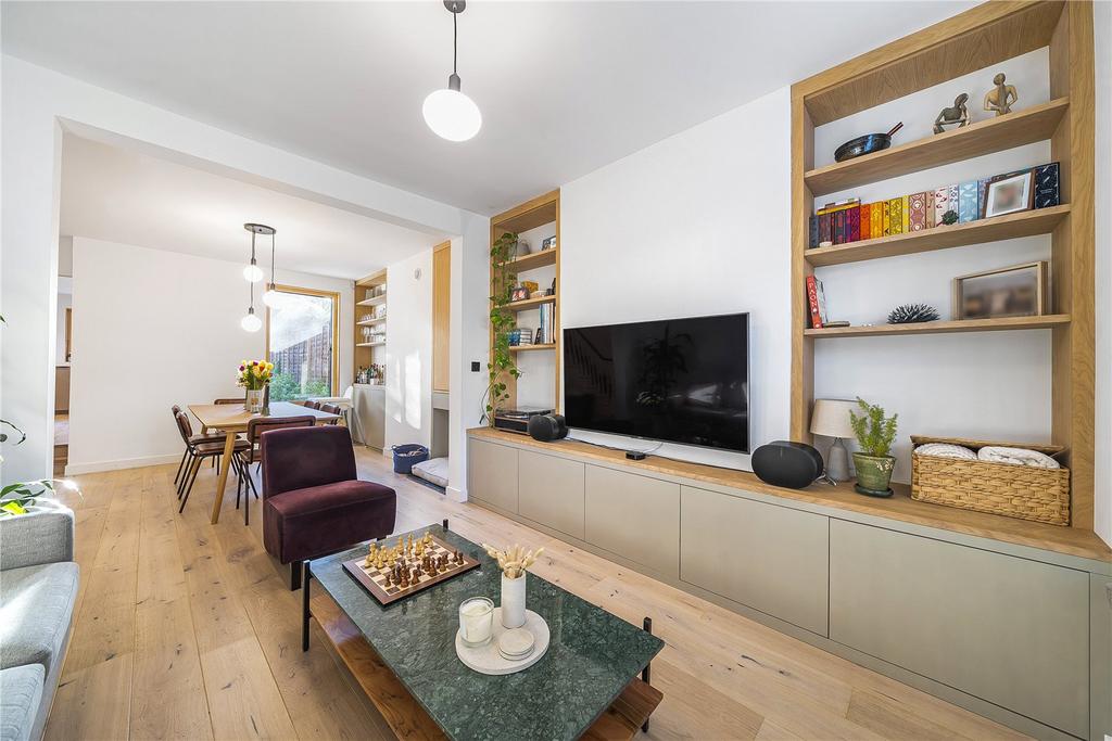 Thompson Road, London 4 bed terraced house - £1,400,000
