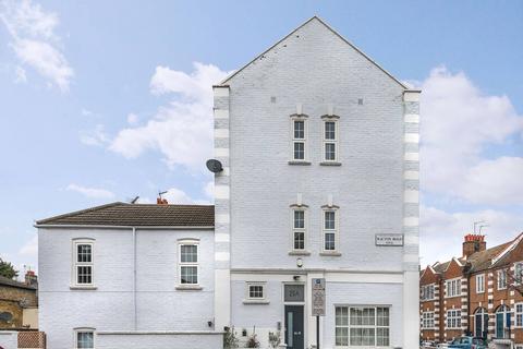 undefined, Tamworth Street, Fulham, London, SW6