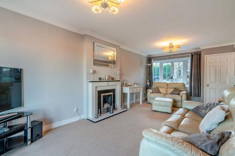 4 bedroom detached house for sale, Lyndon Close, Bramham, Wetherby, LS23 6SR