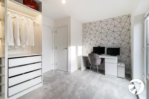 1 Paris Drive, Northfleet, Gravesend, DA11 8GU