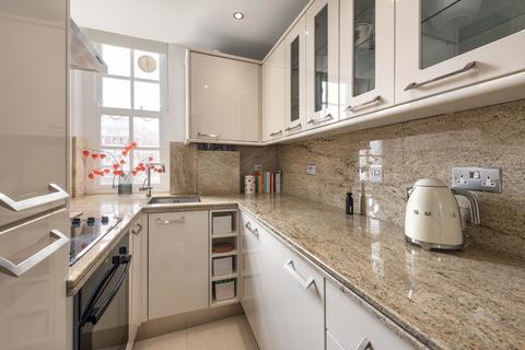 1 bedroom flat for sale, Holland Street, London