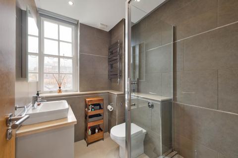 1 bedroom flat for sale, Holland Street, London