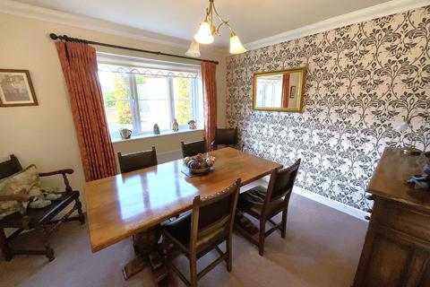 23 Crownhill Meadow, Catshill, Bromsgrove, B61 9HH