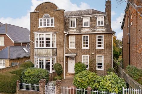 undefined, Lauriston Road, London SW19