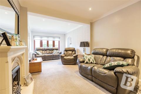 5 Eyre Close, Romford, RM2 6AR