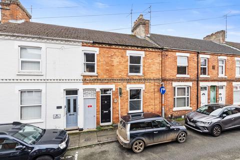 2 bedroom terraced house for sale, King Street, Kettering NN16