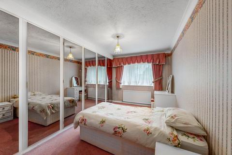 Flat 3, Belmont Lodge London Road, Stanmore, HA7 4NG