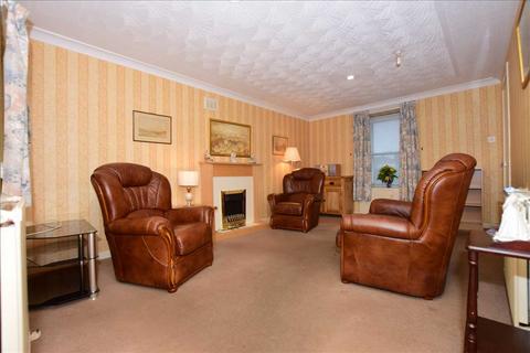 2 bedroom terraced house for sale, St Vincent Place, Lanark