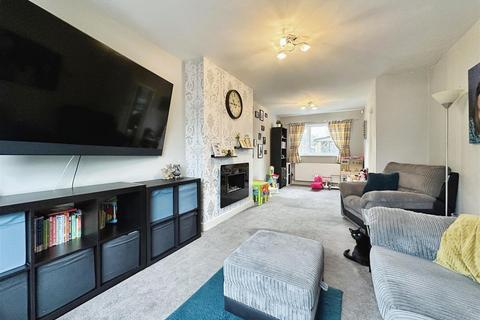 3 bedroom terraced house for sale, Wymersley Road, Hull HU5