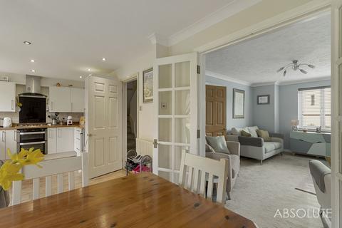 7 Barn Owl Close, Torquay, TQ2 7TN
