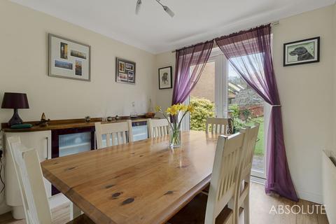 7 Barn Owl Close, Torquay, TQ2 7TN