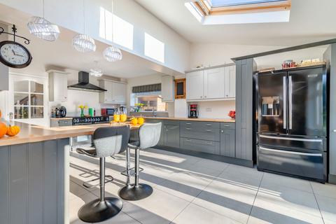 6 Langdale Close, Wetherby, LS22 6YE