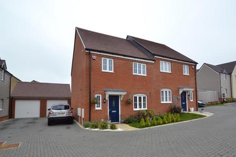 3 bedroom house for sale, Darton Way, Buntingford