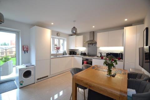 3 bedroom house for sale, Darton Way, Buntingford