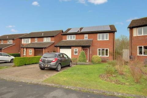 4 bedroom detached house for sale, Pincoate, Gloucester