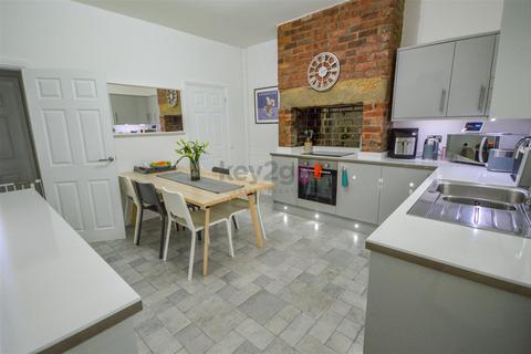 2 bedroom terraced house for sale, Chesterfield Road, Eckington, Sheffield, S21