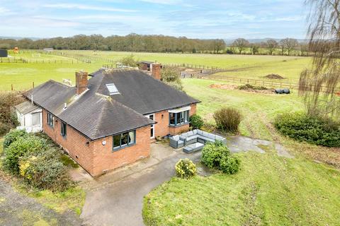 3 bedroom detached bungalow for sale, Sambourne Lane, Sambourne, Redditch