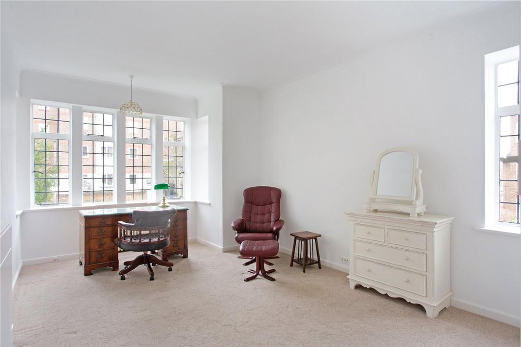 Study / Bedroom