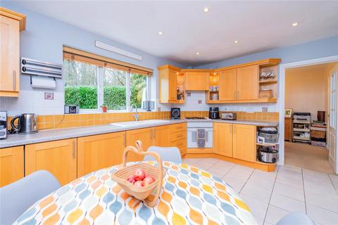 37 Hookacre Grove, Priorslee, Telford, TF2 9GG