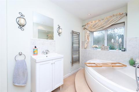 37 Hookacre Grove, Priorslee, Telford, TF2 9GG
