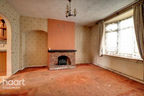 2 bedroom terraced house for sale, Bromhall Road, DAGENHAM