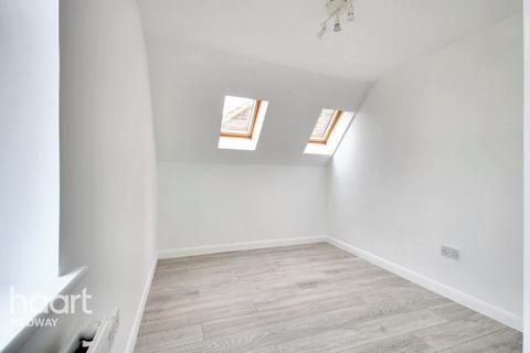 45a Weston Road, Rochester, ME2 3HA