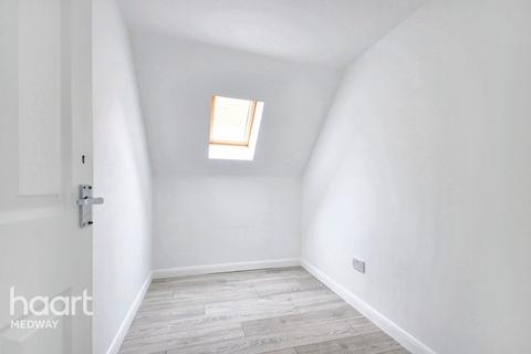 45a Weston Road, Rochester, ME2 3HA