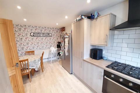 29 Blenheim Road, Yapton, Arundel, BN18 0HH