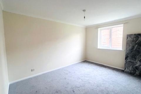 2 bedroom flat for sale, Silver Birch Close, London N11