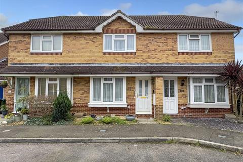 2 bedroom terraced house for sale, Finches Close, Littlehampton BN17