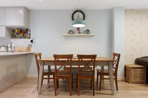 4 bedroom end of terrace house for sale, Rustat Avenue, Cambridge