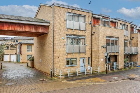 4 bedroom end of terrace house for sale, Rustat Avenue, Cambridge