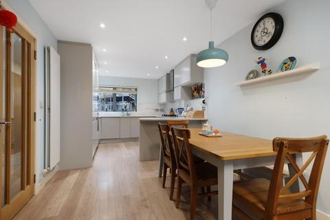 4 bedroom end of terrace house for sale, Rustat Avenue, Cambridge