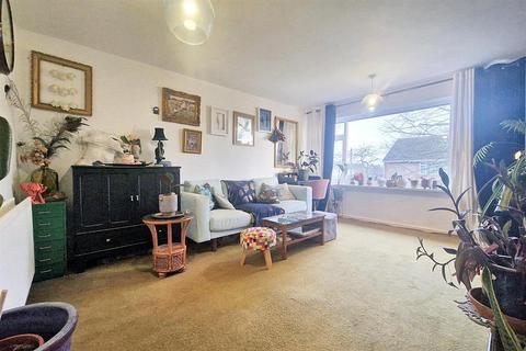 2 bedroom maisonette for sale, Finmere Crescent, Aylesbury