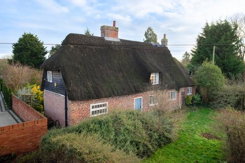 3 bedroom cottage for sale, Saddlers Hill, Goodnestone