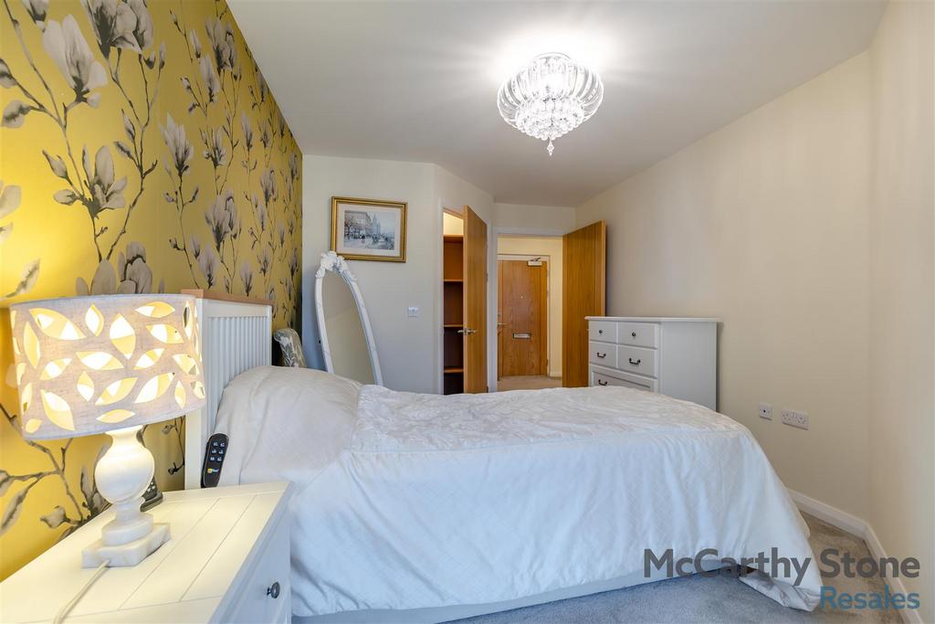 8633031-interior04.jpg