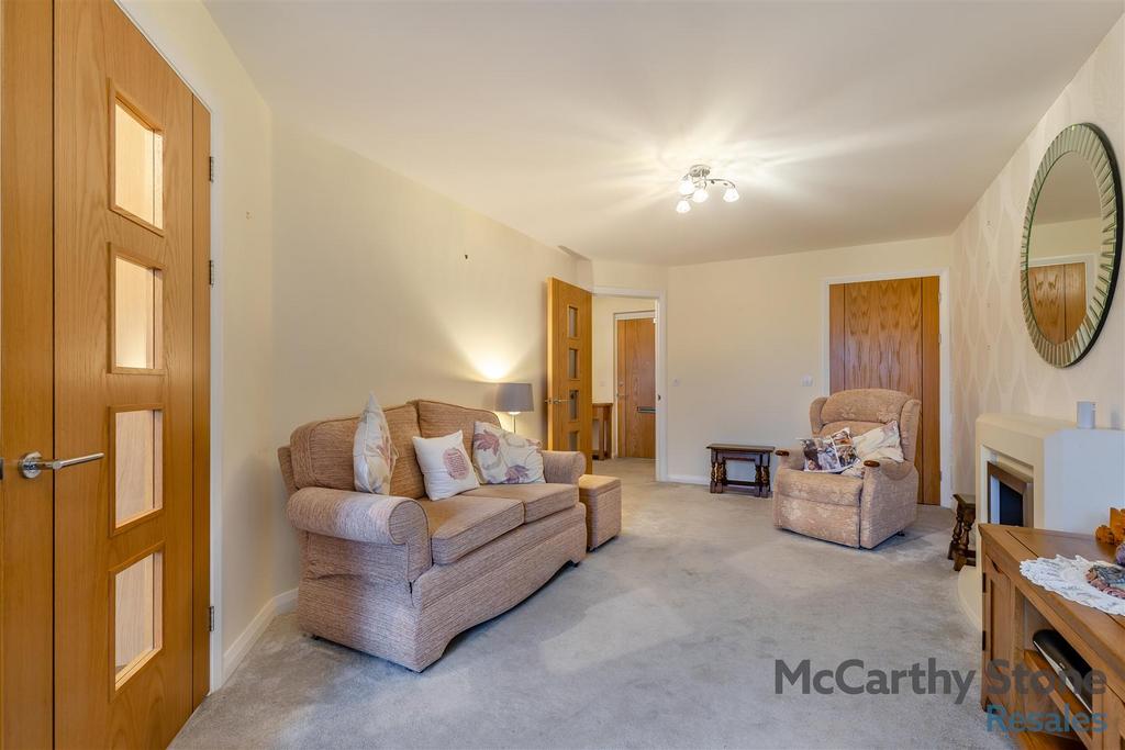 8633031-interior14.jpg