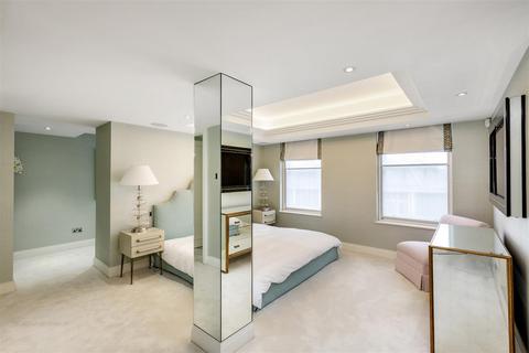 3 bedroom apartment for sale, Chantrey House, 4 Eccleston Street, Belgravia, London, SW1W
