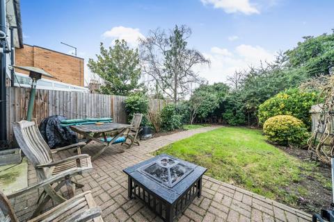 4 bedroom terraced house for sale, Lyham Road, London