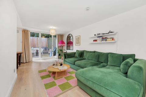 212 Great Western Road, London, W11 1BD
