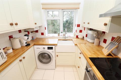 1 bedroom flat for sale, Bridge Court, Craigmount, Radlett