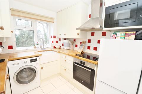 1 bedroom flat for sale, Bridge Court, Craigmount, Radlett