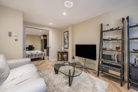 1 bedroom flat for sale, Fulham Road, Fulham